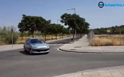 Cambio de dirección a la izquierda en doble sentido VIDEOANÁLISIS
