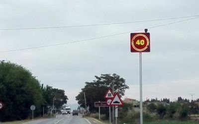 Semibarrera móvil con semáforo rojo videoanálisis