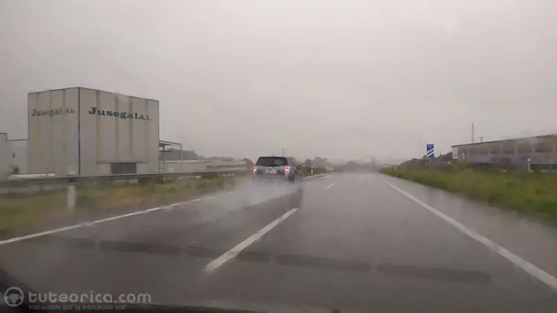 Lluvia en autovia