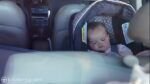 Beb&eacute; dormido en asiento trasero. FOTOAN&Aacute;LISIS
