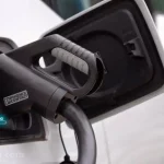 Gu&iacute;a de los mejores cargadores el&eacute;ctricos para coches: Seguridad y eficiencia en tu hogar