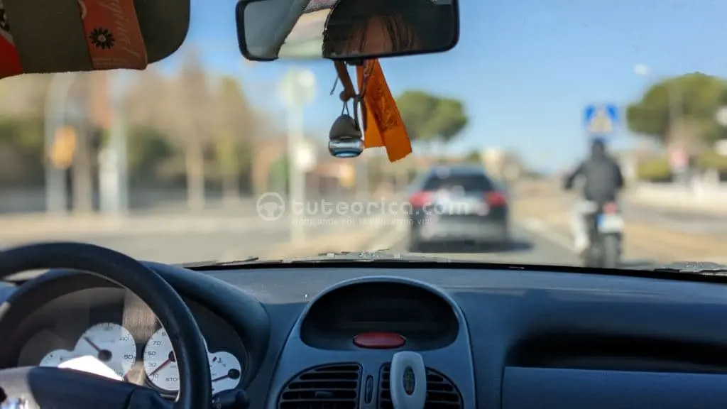 Vista exterior desde interior vehiculo