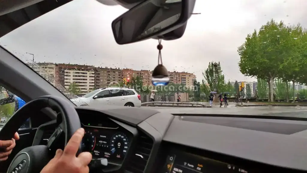 Conductor de turismo