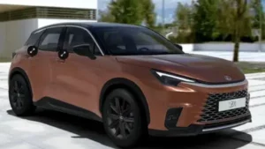 Vista Lexus LBX