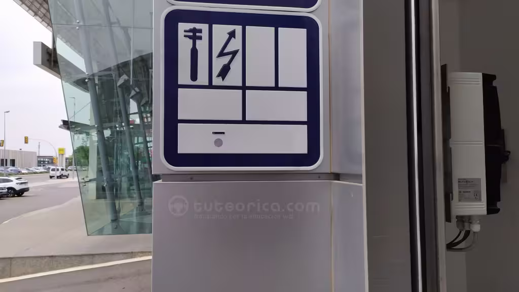 Placa de taller mecanico