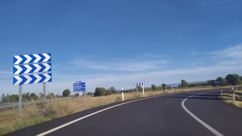 Panel direccional triple